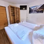 Semesterbostad Berghof